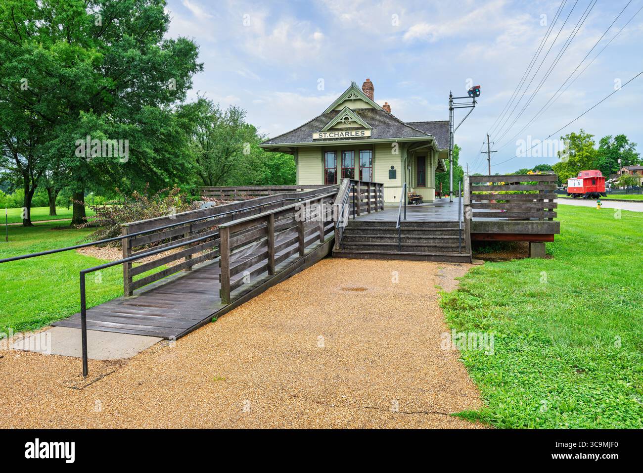 Das Katy Depot von 1893, ein historisches Wahrzeichen am Flussufer Frontier Park im South Main Historic District von St. Charles, Missouri. Stockfoto