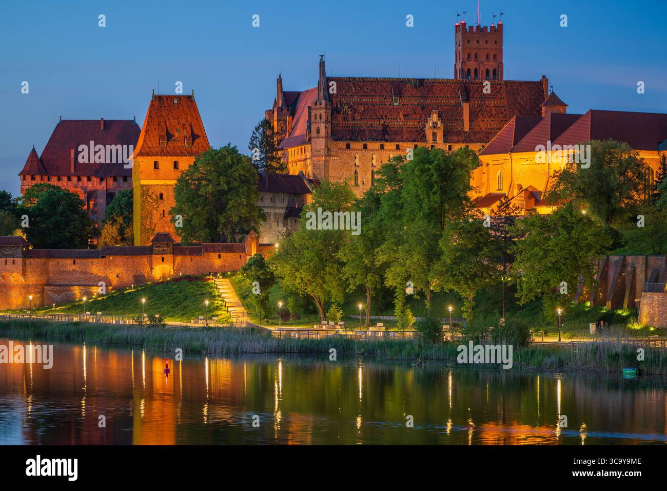 Malbork am Fluss Nogat die größte mittelalterliche Ziegelburg Polens. Stockfoto