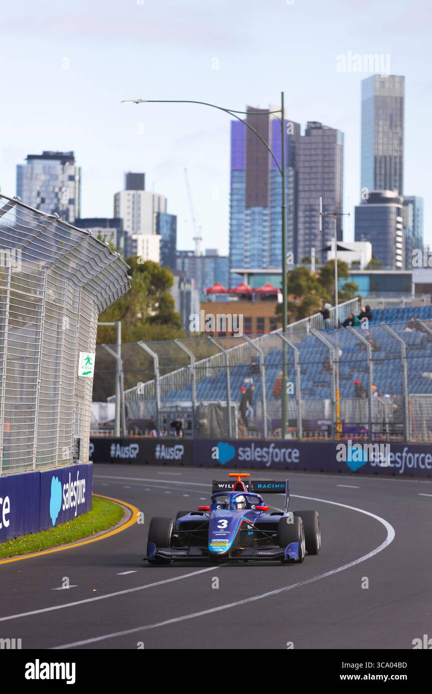 31. März 2023, Melbourne, Australien: Zak OÂ€™Sullivan aus Großbritannien fuhr das PREMA Racing (3) F3 während er beim Formel 1 Grand Prix von Australien auf der Albert Park Grand Prix-Strecke trainierte. (Kreditbild: © George Hitchens/SOPA Images via ZUMA Press Wire) Stockfoto
