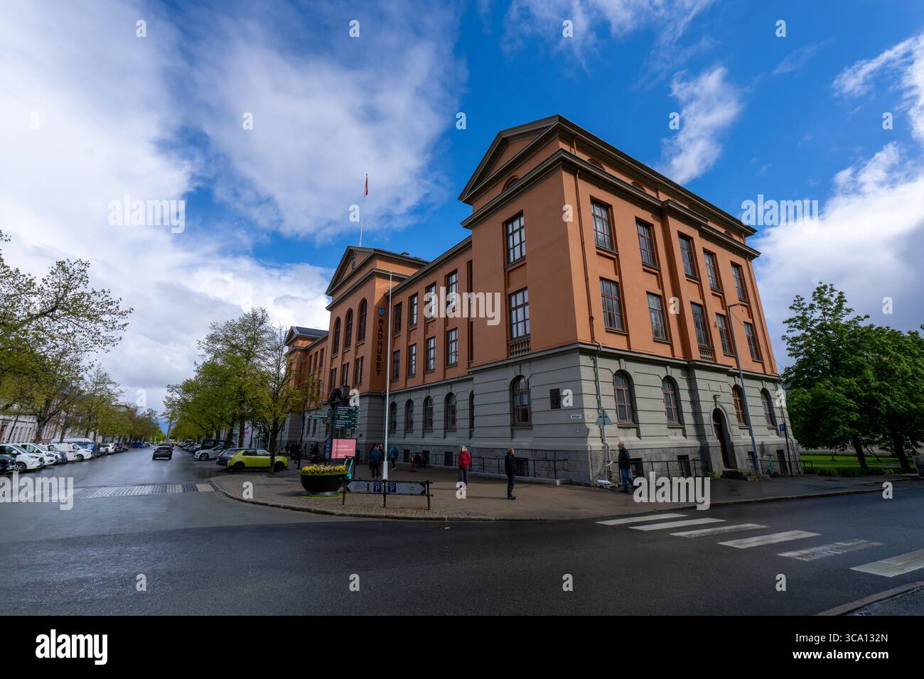 Radhus oder New Town Hall, Trondheim, Norwegen, in der Hauptstraße Munkegata, Treffpunkt des stadtrates und im Neorenaissance-Stil Trondheim erbaut Stockfoto