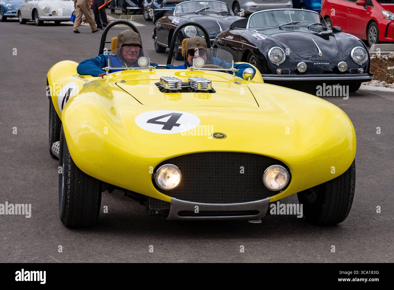 14. September 2022, Moab, Utah, USA: Der 1961 alte Yaller Mark IV, ein ehemaliger Rennwagen von Max Balchowski, der von einem Buick V-8-Motor angetrieben wird. Balchowski baute insgesamt 9 Old Yellers / ol' Yallers Autos mit den Nummern Mark I bis Mark IX. (Bild: © Jon G. Fuller / Vwpics/VW Pics via ZUMA Press Wire) Stockfoto
