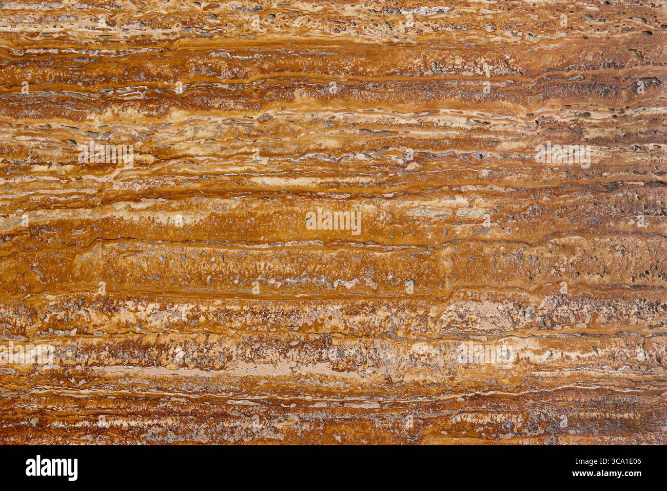 Strukturiertes braunes und weißes Veinendetail aus natürlichem Marmor. Mineral Stockfoto