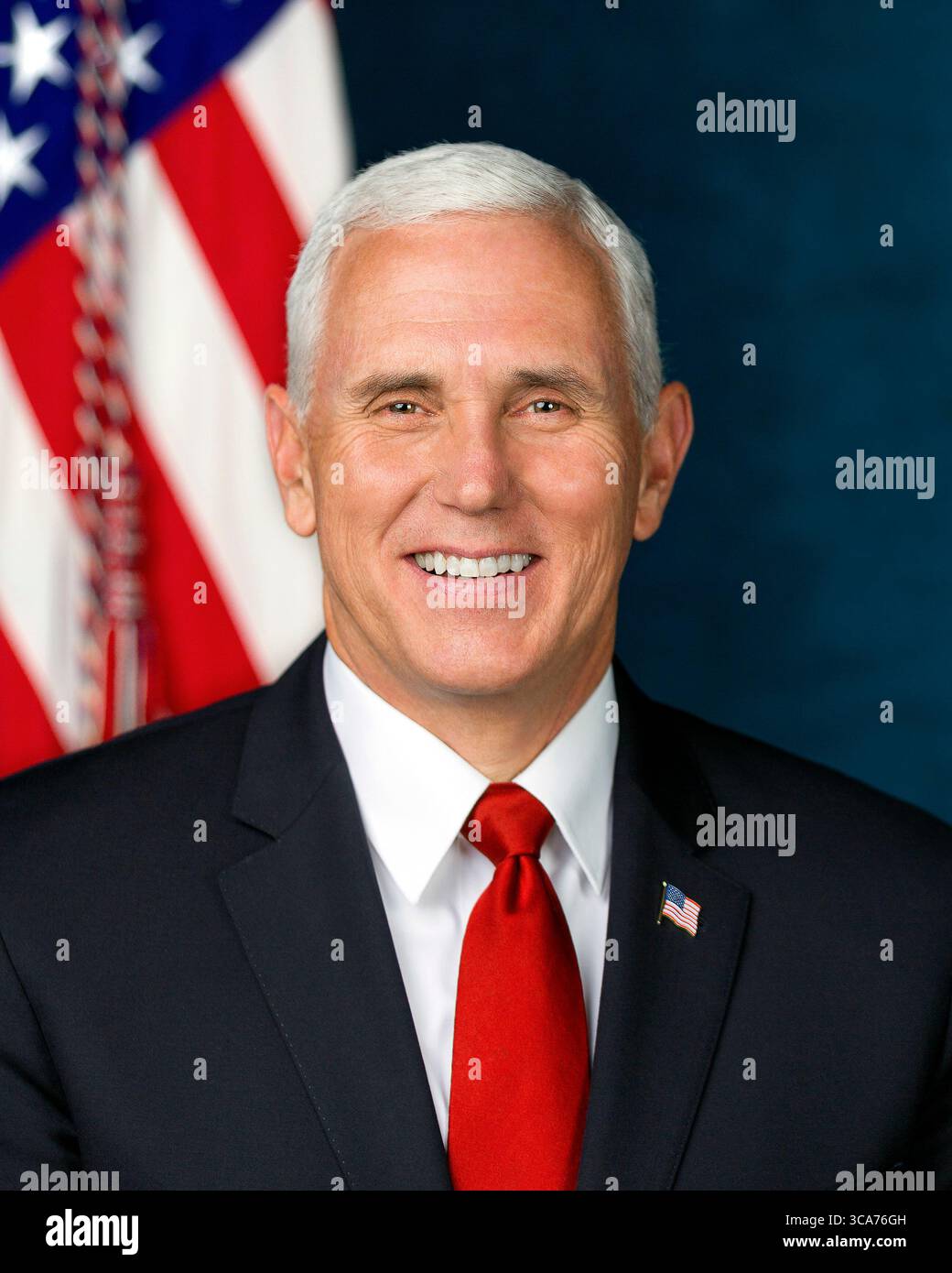 Mike Pence. Porträt des ehemaligen Vizepräsidenten der Vereinigten Staaten, Michael Richard Pence (* 1959), offizielles Porträt, 2017 Stockfoto