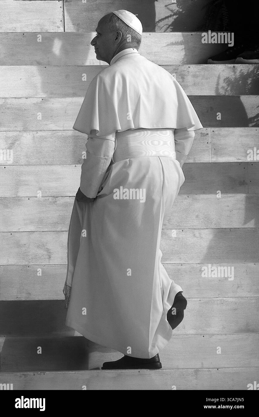 Tor Vergata, Rom, Italien. August 2025. ROM, ITALIEN - 3. AUGUST: Papst Leo XIV. Führt am 3. August 2025 die Abschlussmesse des Jubeljahres in Tor Vergata, Rom, Italien. Quelle: dpa/Alamy Live News Stockfoto