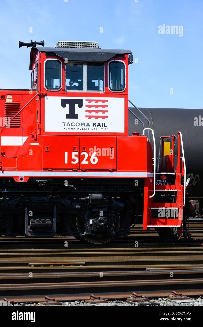 Tacoma, WA, USA - 2. Juli 2025; Tacoma Rail EMD MP-1500 von Tacoma Public Utilities Cab in Nahaufnahme mit Logo Stockfoto