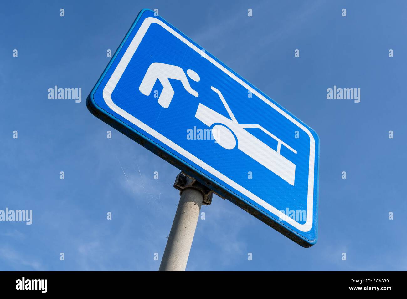 Niederländisches Straßenschild: Notaufnahme Stockfoto