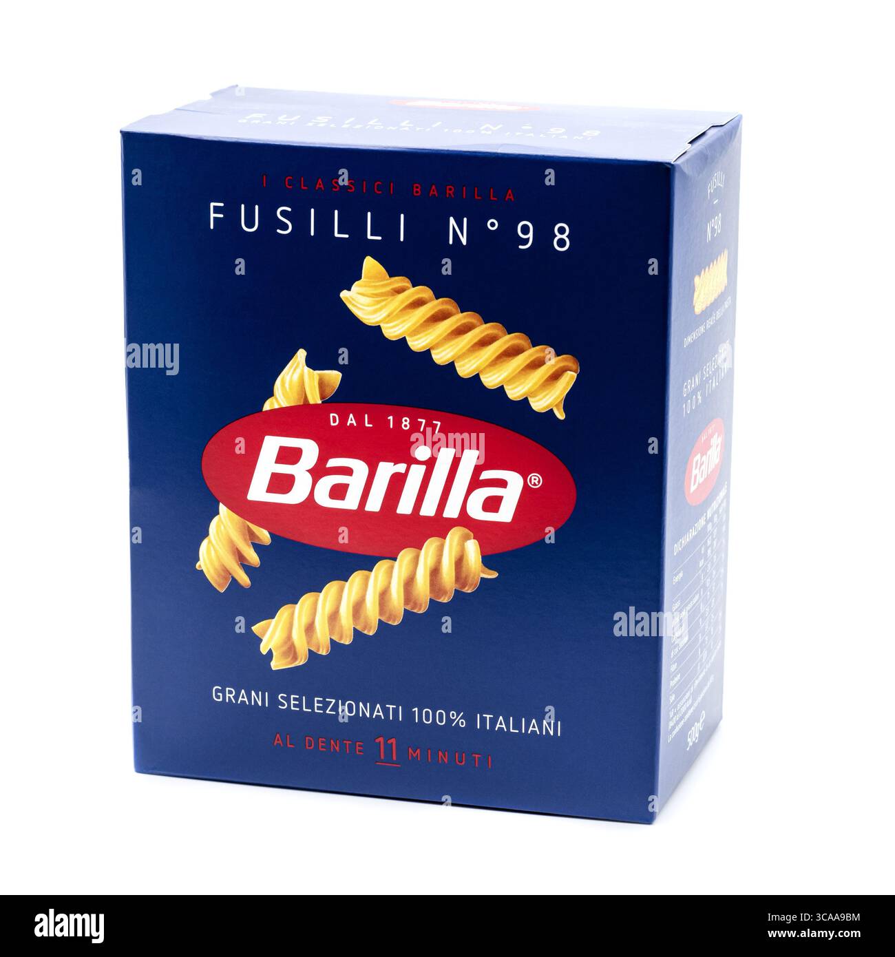 Pasta Barilla Fusilli n 98, Paket auf weißem Hintergrund Stockfoto