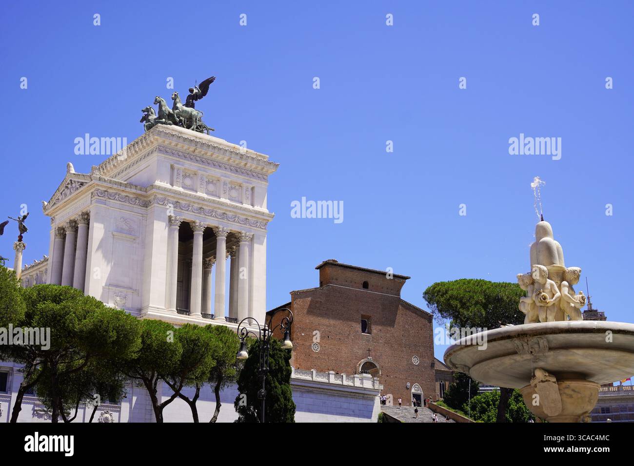 Das Nationaldenkmal Victor Emmanuel II. („Il Monumento Nazionale a Vittorio Emanuele“) in Rom, Italien Stockfoto