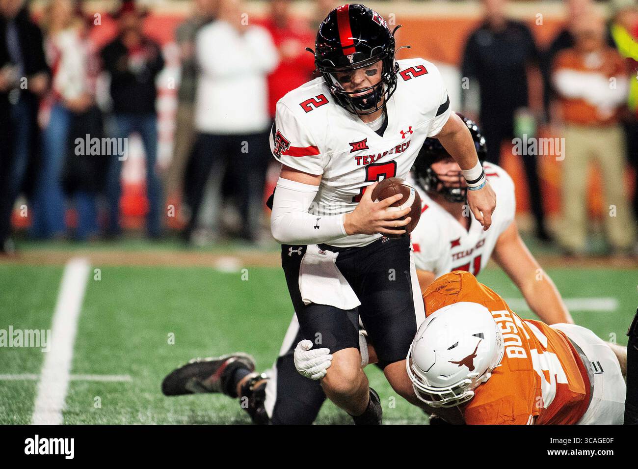 24. November 2023: Texas Longhorns Jett Bush (43) in Aktion während des NCAA Football-Spiels zwischen der Texas Tech University im Darrell K. Royal Texas Memorial Stadium. Austin, Texas Mario Cantu/CSM (Kreditbild: Stockfoto