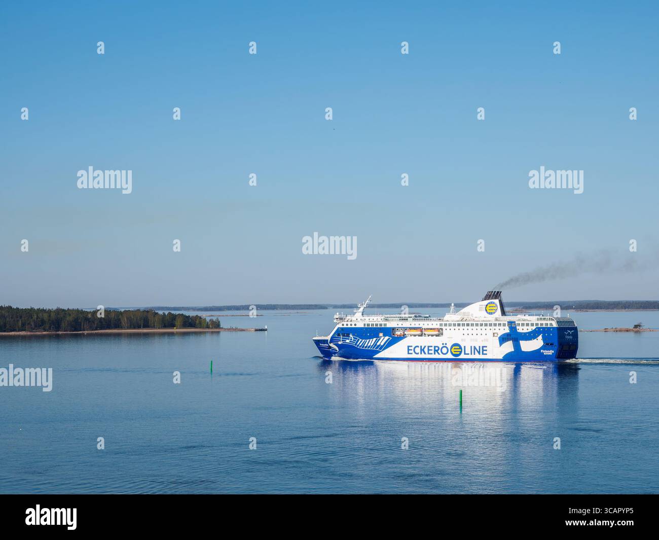 Eckero Line MS Finlandia (Baujahr 2001), die auf der Strecke zwischen Helsinki und Tallin verkehrt. Das Schiff bietet Platz für 2080 Passagiere und 665 Autos Stockfoto