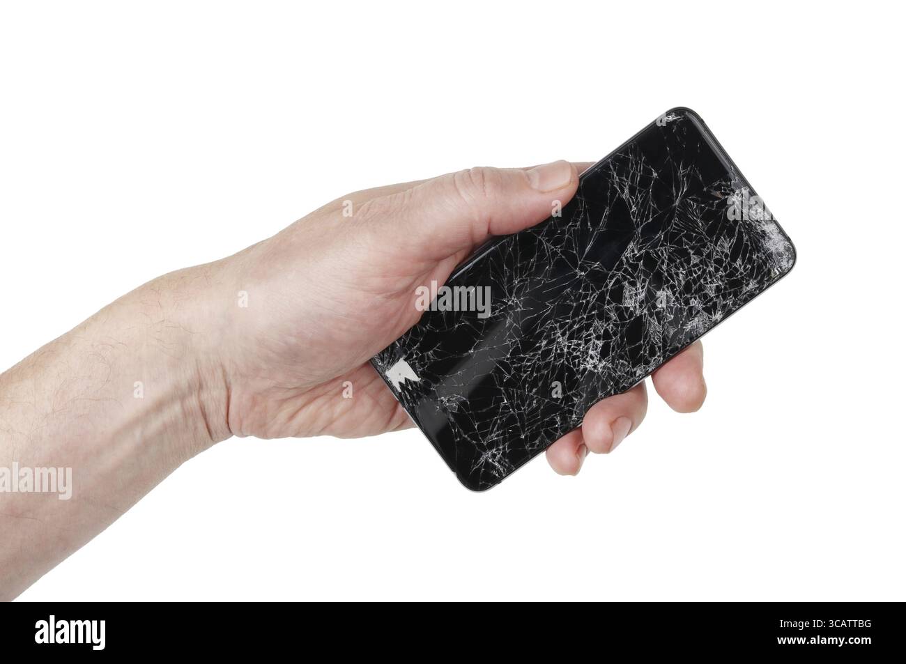 Der Benutzer hält ein defektes Smartphone ohne Namen in der Hand und weist einen defekten Bildschirm auf. Alle Logos entfernt. Isoliert auf weiß Stockfoto