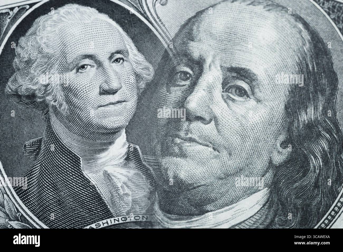 Finanzhintergrund. Kombiniertes Bild von Benjamin Franklin und George Washington Porträts auf dem US-100-Dollar-Schein. Makroaufnahme. Stockfoto