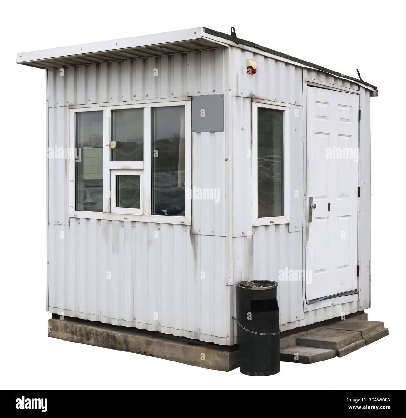 Metall schützen keine Name Stand auf dem Parkplatz, weiß lackiert. Isoliert Stockfoto