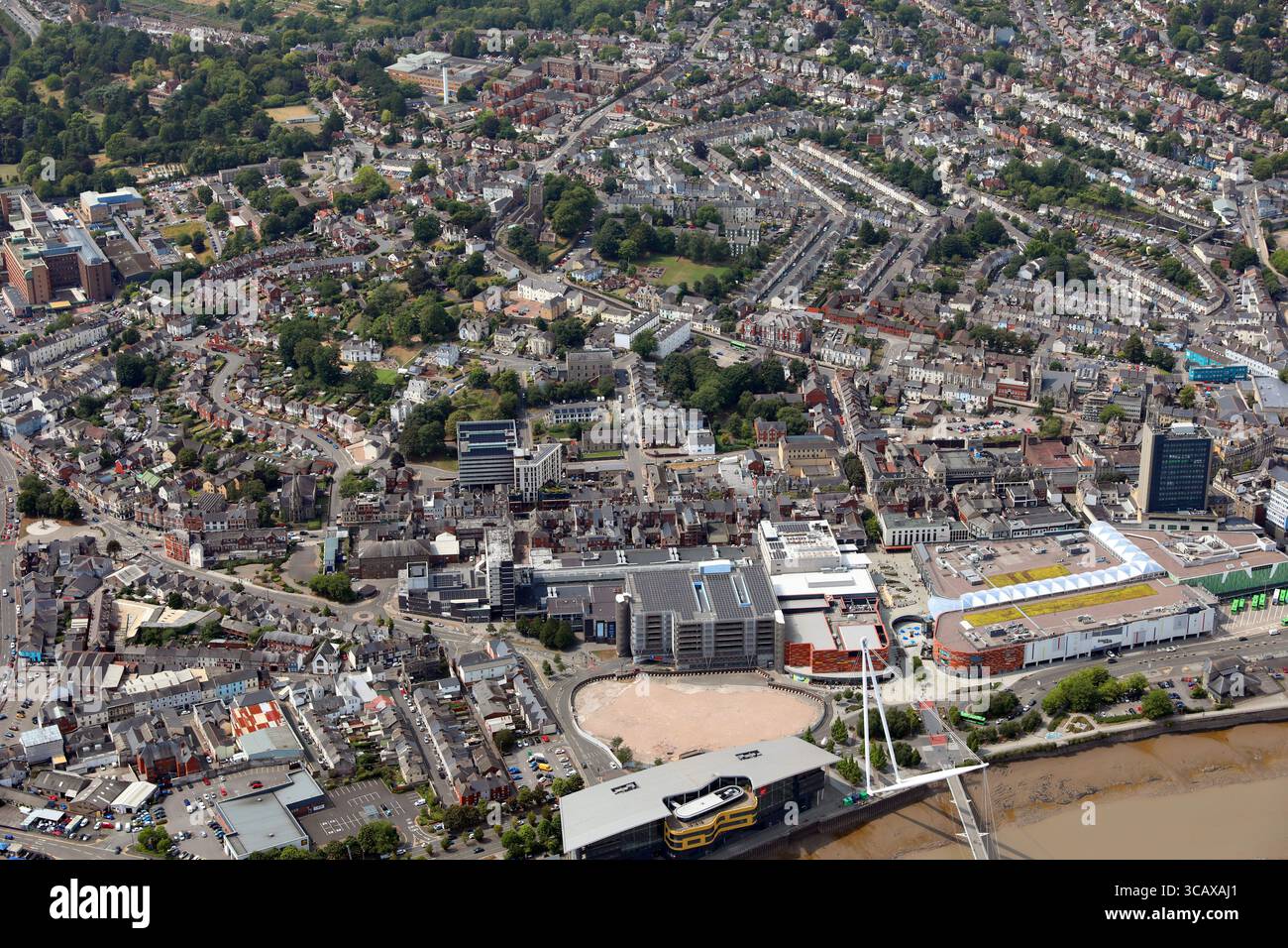 Luftaufnahme des Stadtzentrums von Newport, South Wales Stockfoto