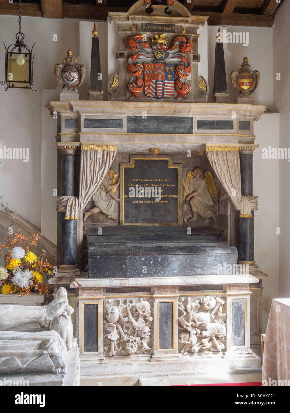 Gedenkstätte für Sir Henry Griffith 1654 und seine beiden Ehefrauen, St. Martin's Church Burton Agnes Stockfoto
