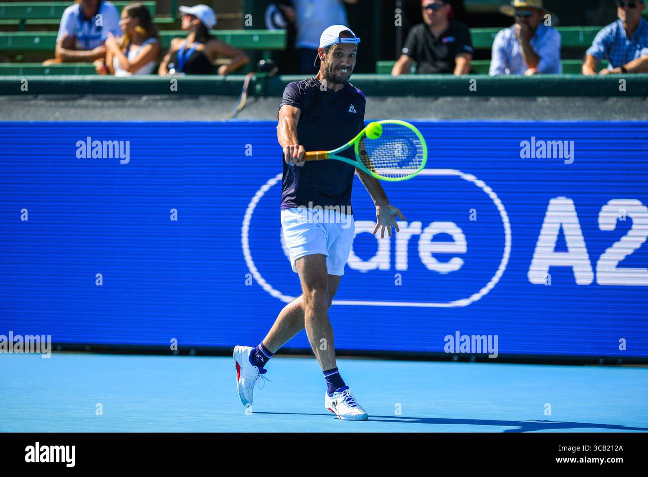 12. Januar 2024, Melbourne, Australien: Gasquet Richard von Frankreich spielt gegen Polmans Marc von Australien während des Schlussspiels des Care Wellness Kooyong Classic Tennis Turniers im Kooyong Lawn Tennis Club. Endpunktzahl: Polmans Marc 0:2 Gasquet Richard. (Foto: © Alexander Bogatyrev/SOPA Bilder via ZUMA Press Wire) Stockfoto