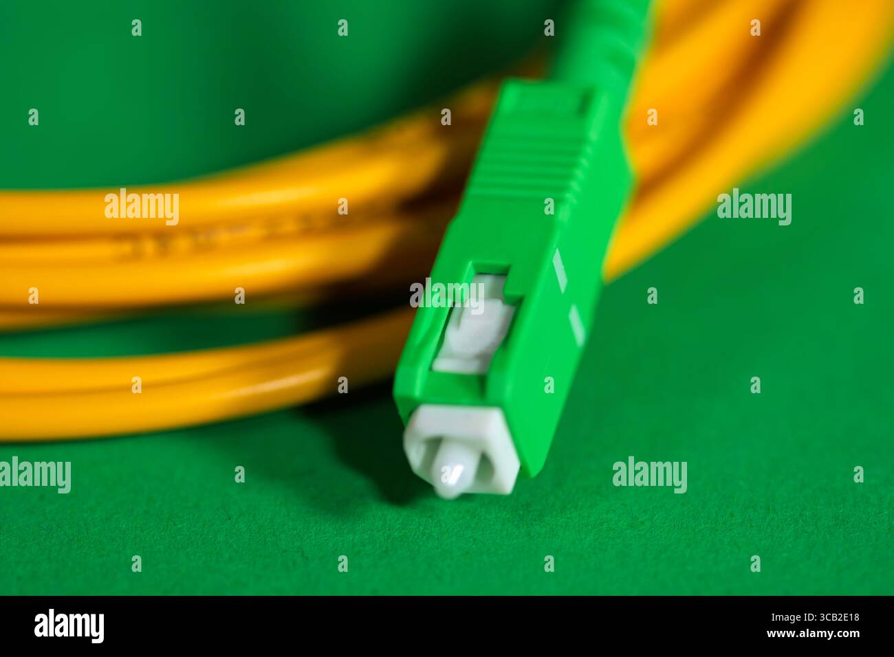 LWL-Kabelsteckverbinder, LWL-Patchkabel, Single-Mode, verlustarme Rückgabe optischer Eigenschaften im Kommunikationssystem, Datumskommunikation o Stockfoto