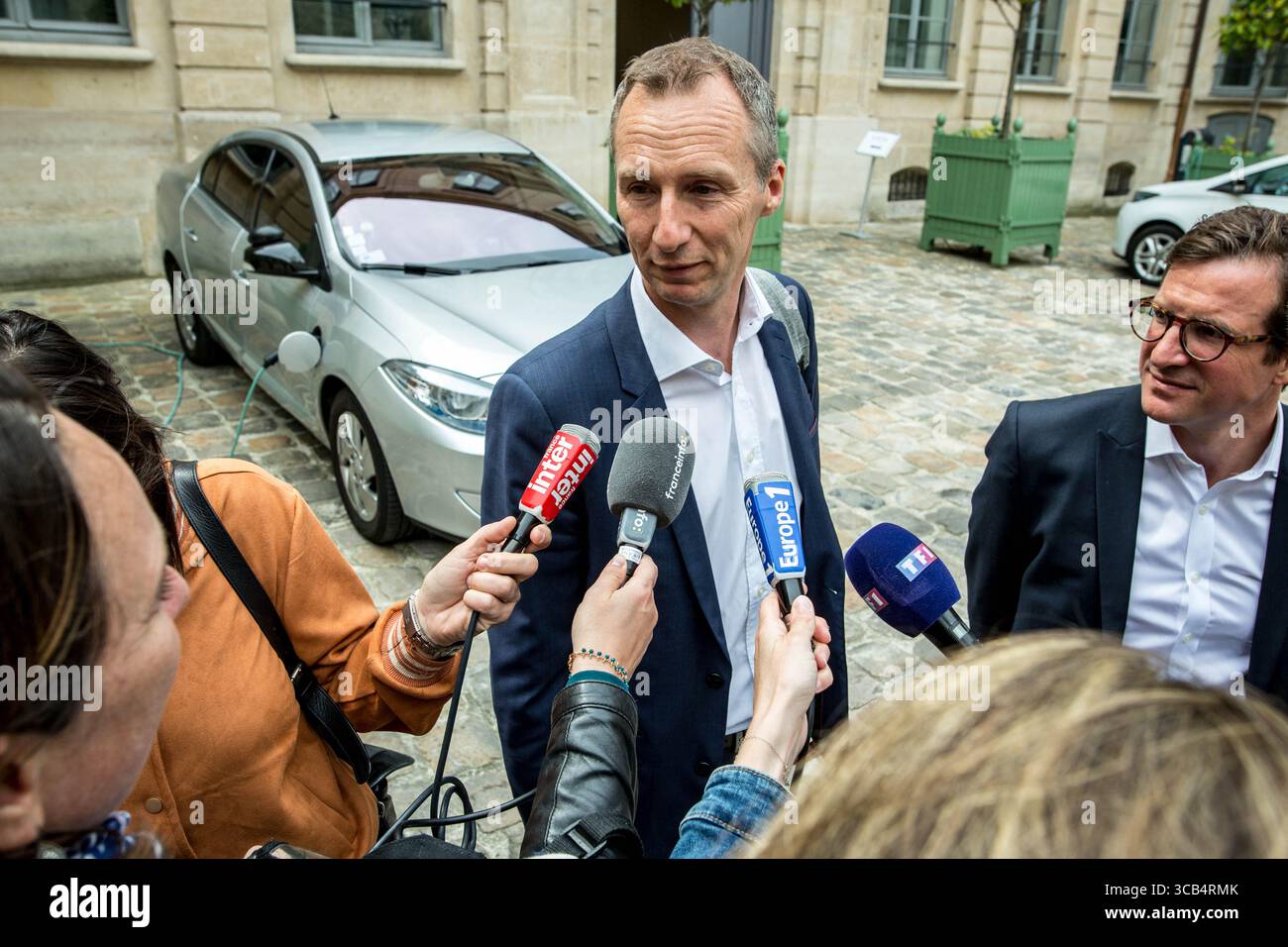 11. Juni 2019 - Paris, Frankreich - Vincent Le Maitre General Manager France Fünf Jungs. Brune Poirson, Staatssekretär für Ökologisches und Solidaritaet des Übergangs, empfängt die wichtigsten Führer der Fastfood-Ketten in Frankreich für die Entsorgung ihrer Abfälle. (Bild: © Sadak Souici/ZUMA Press Wire) Stockfoto