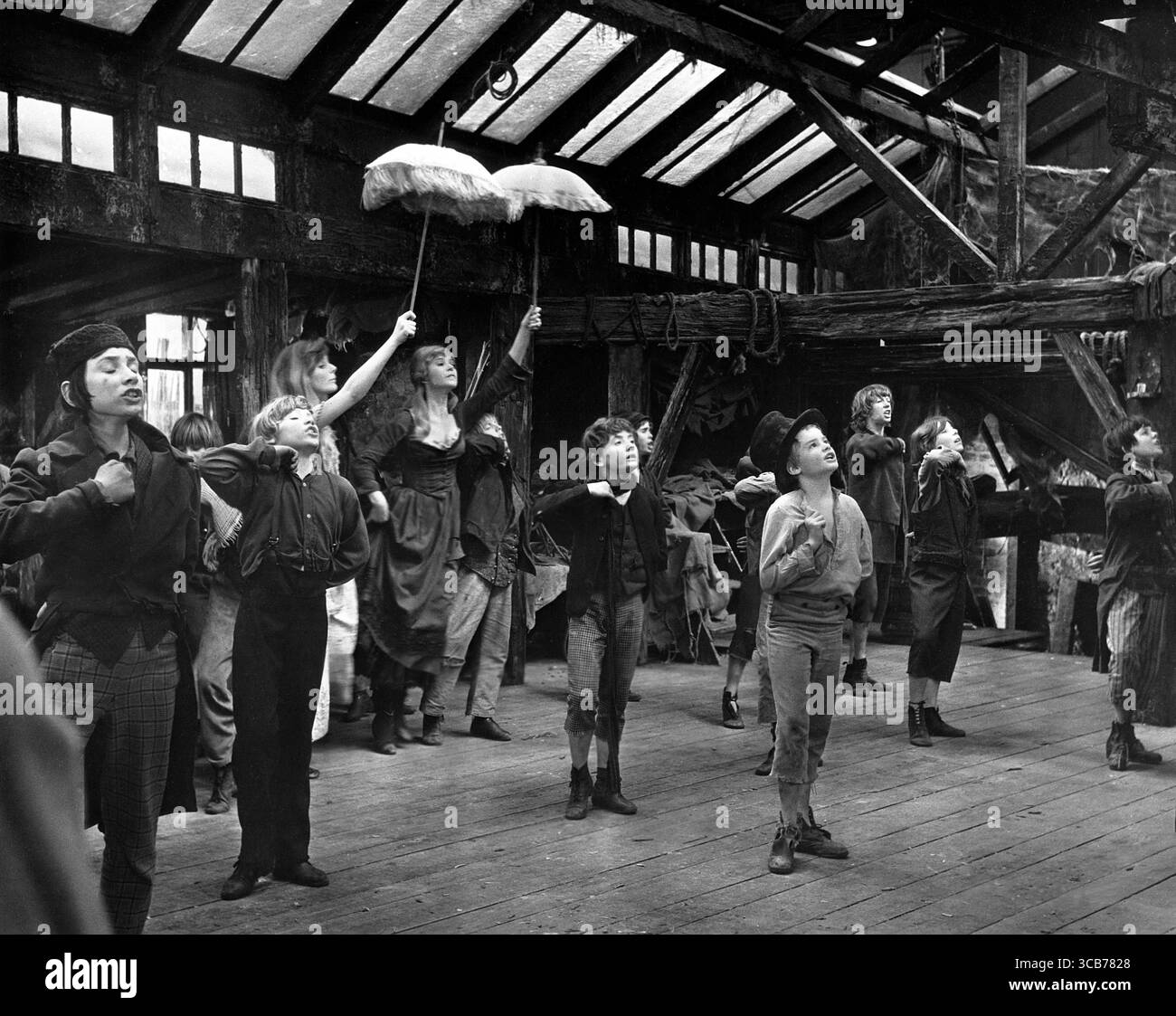 März 2023, Großbritannien: Jack Wild, Shani Wallis, Mark Lester, Sheila White, am Set des britischen Musikfilms „Oliver!“, Columbia Pictures, 1968 (Credit Image: © JT Vintage Via ZUMA Press Wire) Stockfoto