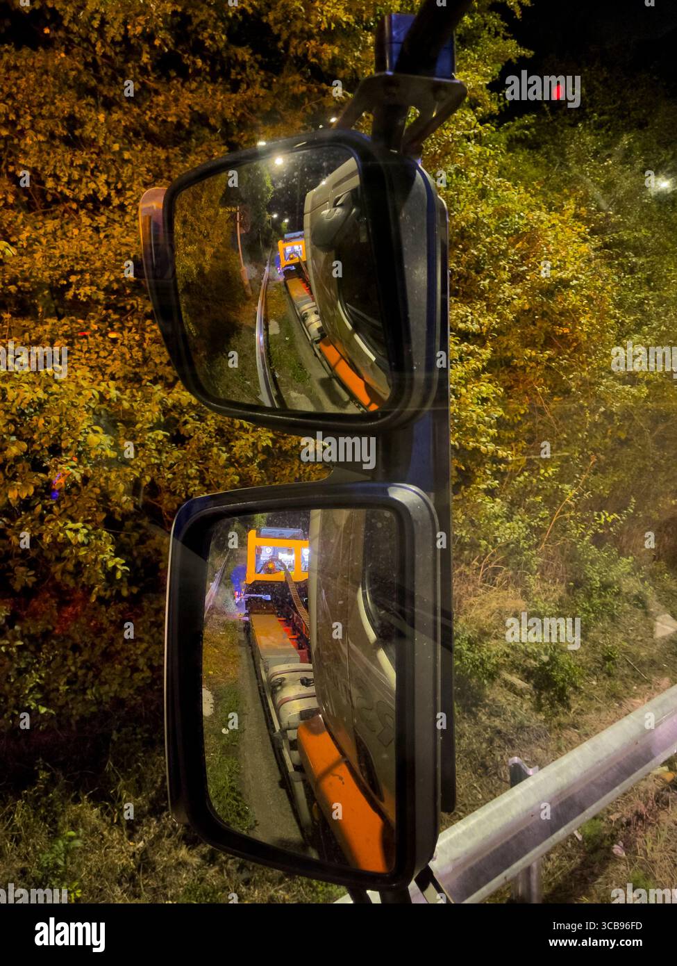 Landrover-Ausfall und -Sanierung - Smartphone-aufgenommenes Stockfoto