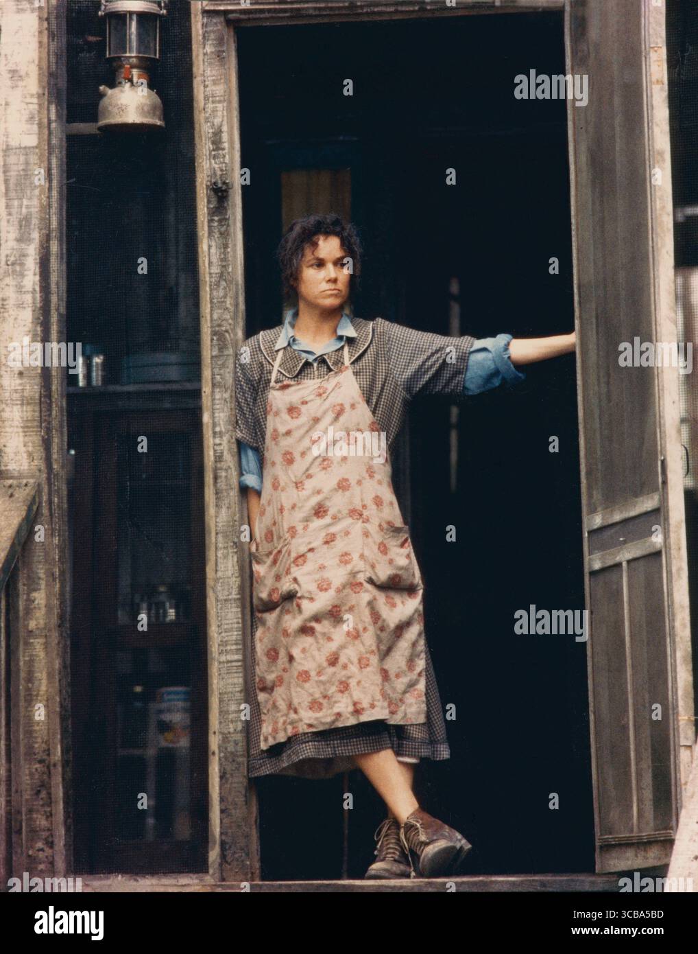 Juni 2021, USA: Barbara Hershey, am Set des Films, ''Shy People'', Golan-Globus, 1987 (Bild: © JT Vintage/Glasshouse Via ZUMA Press Wire) Stockfoto