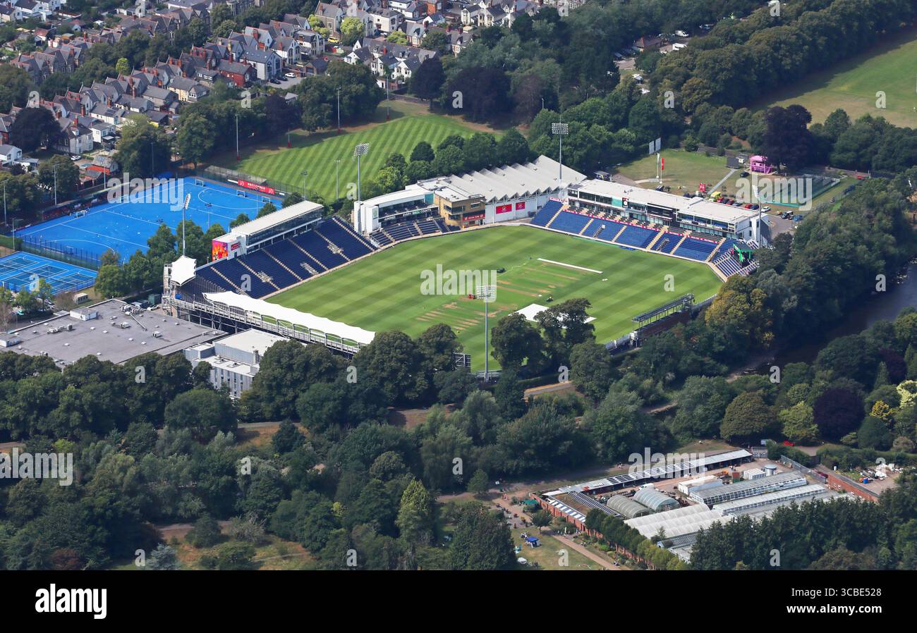 Aus der Vogelperspektive von Cardiff, Sophia Gardens Cricket Ground und Sport Wales National Centre, South Wales, Großbritannien Stockfoto