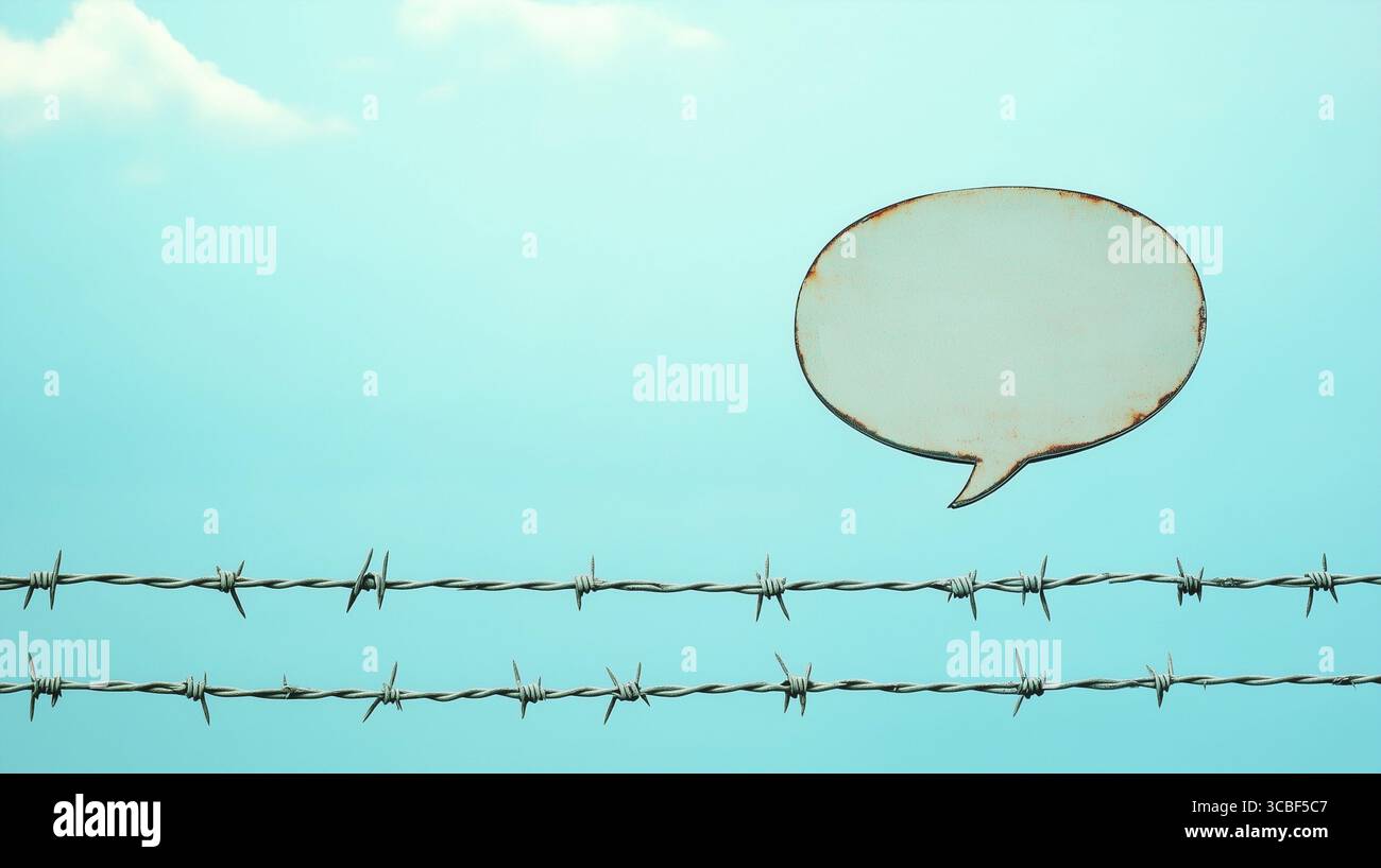 Zensur und freie Meinungsäußerung, Absage-Kultur, zensierte Medien, Sprechblase, Stacheldrahtzaun, Pressefreiheit, Diskriminierung der Meinung, soziale Informationsgesellschaft Stockfoto