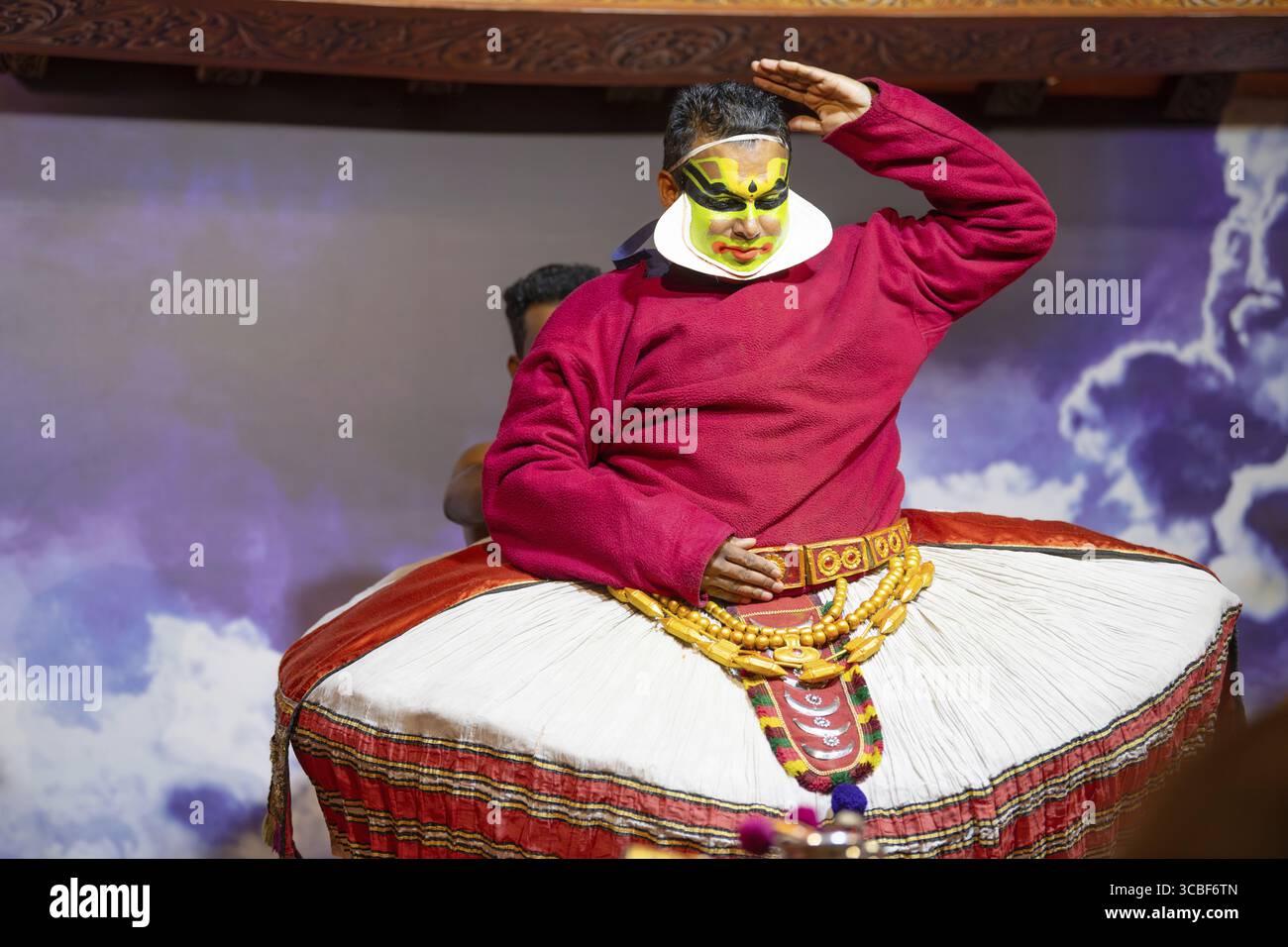Kathakali-Darsteller gettig Dreded, Kerala, malayalam traditioneller klassischer indischer Tanz, Mime, Drama und Musik, hinduistische Mythologie-Geschichte, Puranas, The Stockfoto