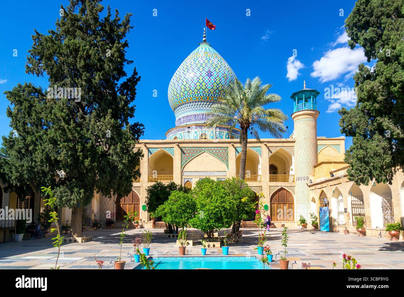 Imamzadeh-YE Ali EBN-e Hamze Mausoleum und Moschee in Shiraz, Iran. Stockfoto