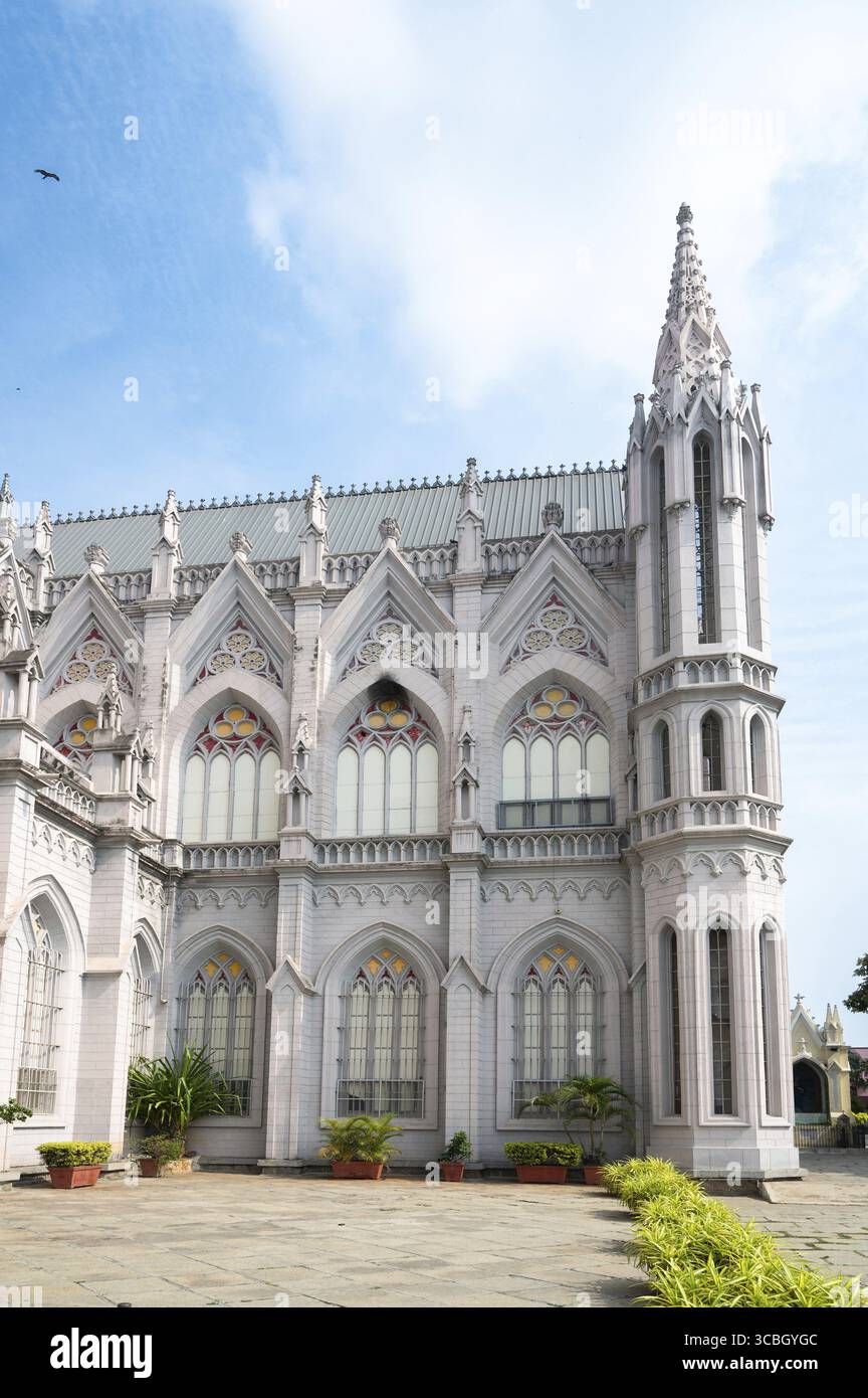 St. Philomena katholische Kirche von Mysore, Indien, St. Joseph Kathedrale, Bundesstaat Karnataka, neogotische Architektur Stockfoto