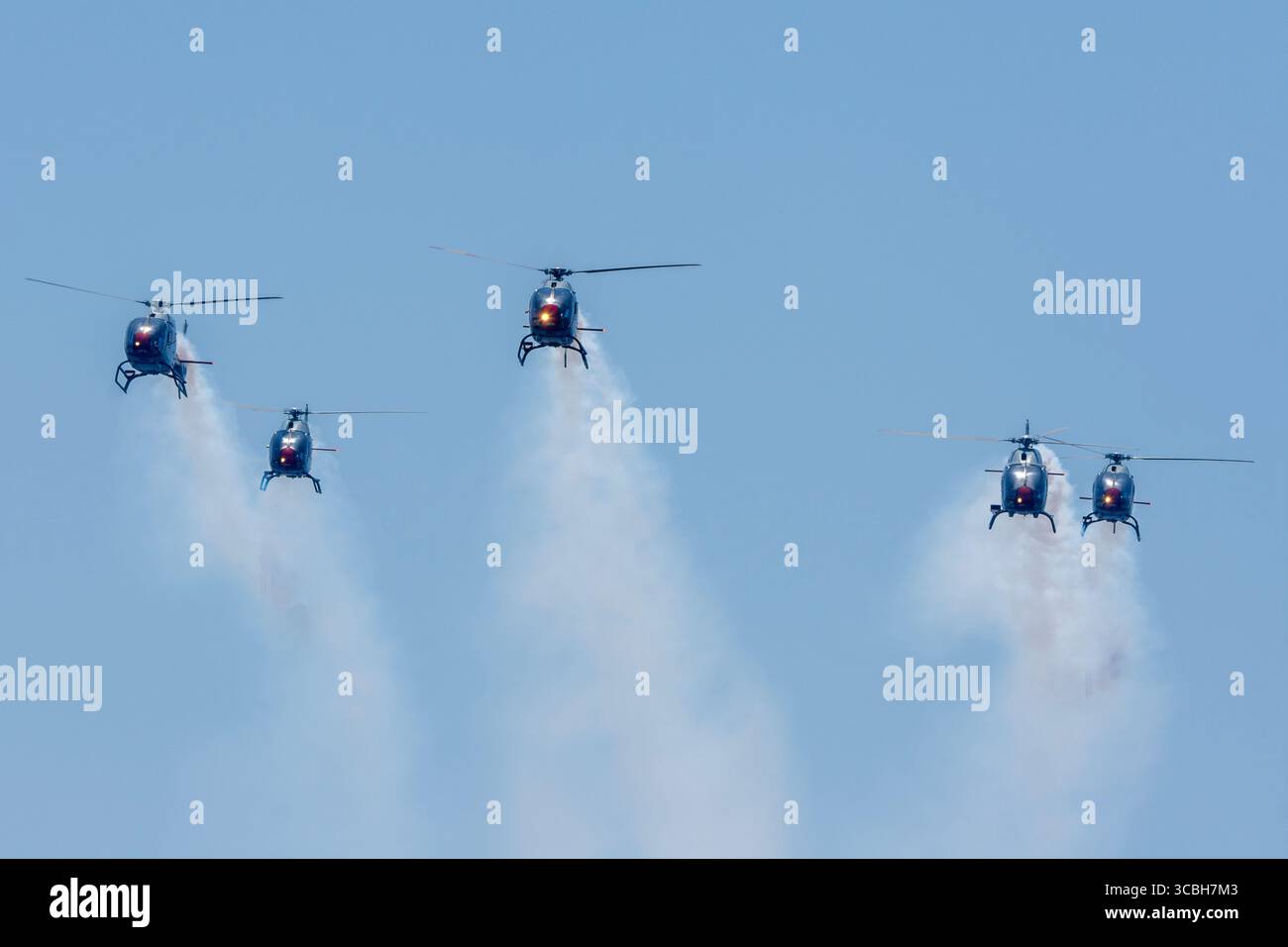Hubschrauber der spanischen ASPA Patrol beim Motril Air Festival Stockfoto