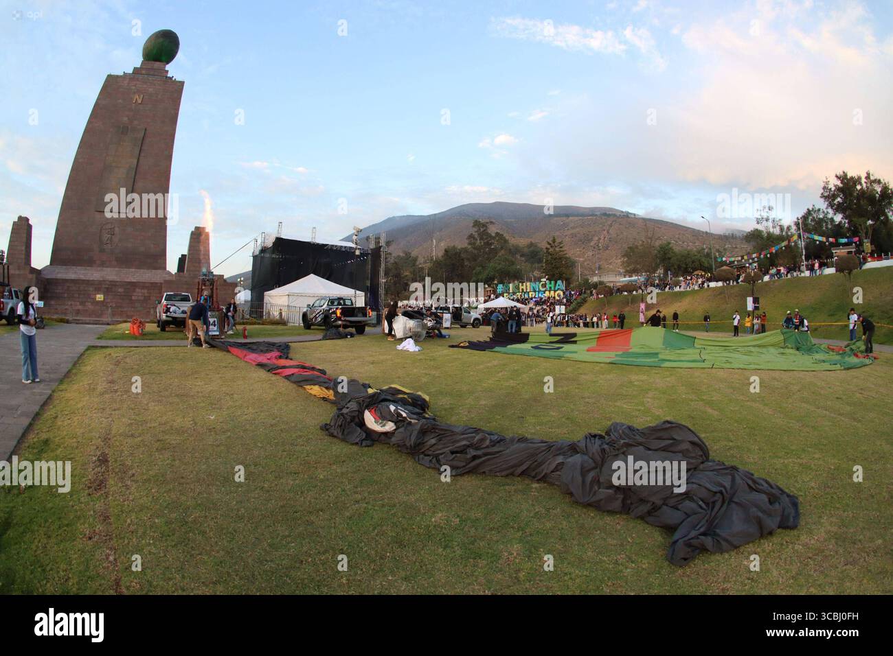 BALLONFESTIVAL 2025 Quito, Freitag, 8. August 2025 Internationales Ballonfestival 2025 in der Stadt Mitad del Mundo, organisiert von der Präfektur Pichincha Fotos API Rolando Enriquez San Antonio Pichincha Ecuador ACE FESTIVALDELGLOBO2025 2f4be1c7957d6d6df7cefcc787692da1 Copyright: XENRIQUEZx Stockfoto BALLONFESTIVAL 2025 Quito, Freitag, 8. August 2025 Internationales Ballonfestival 2025 in der Stadt Mitad del Mundo, organisiert von der Präfektur Pichincha Fotos API Rolando Enriquez San Antonio Pichincha Ecuador ACE FESTIVALDELGLOBO2025 2f4be1c7957d6d6df7cefcc787692da1 Copyright: XENRIQUEZx Stockfoto