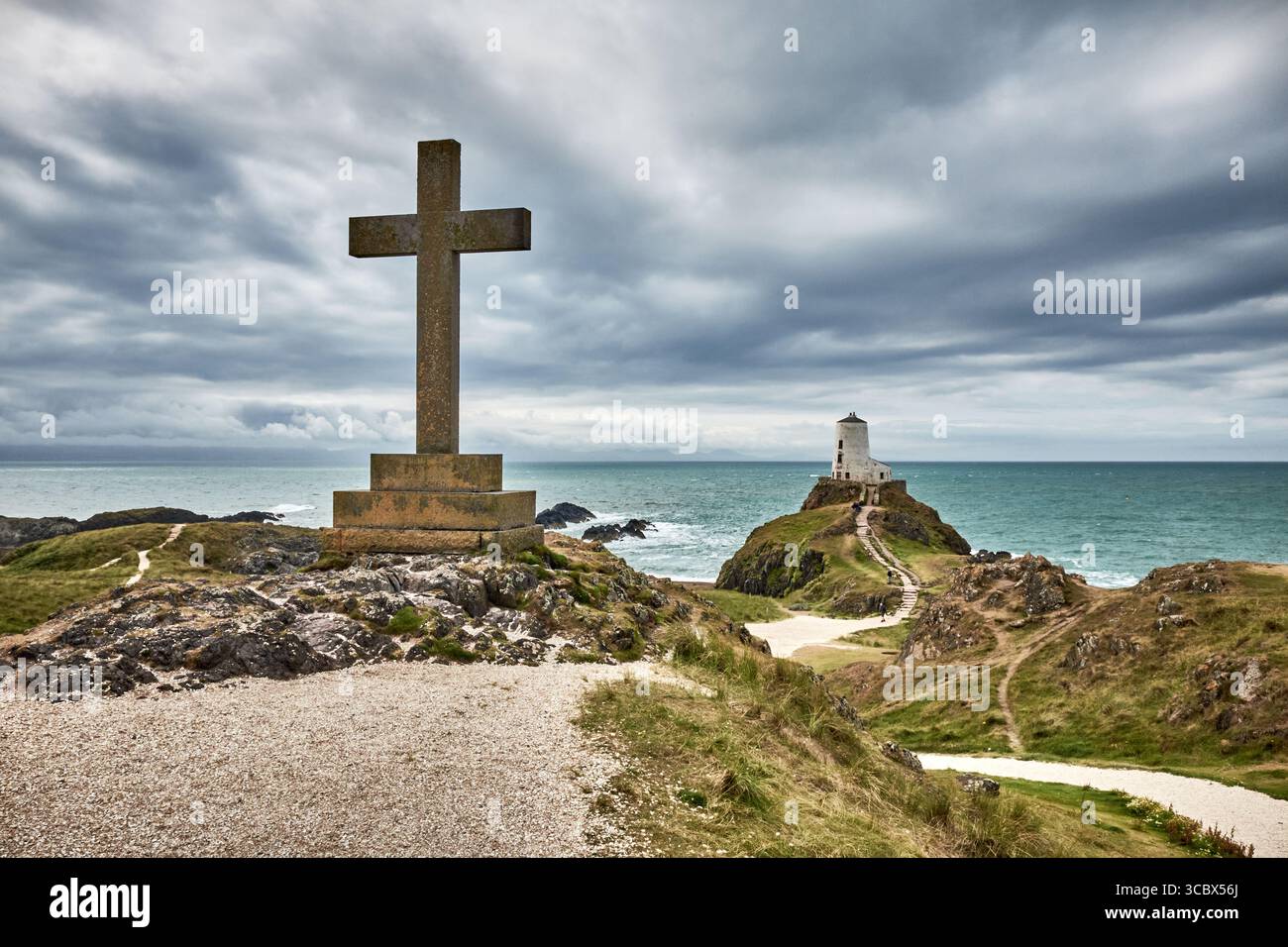 Stufen führen zum Leuchtturm von Llanddwyn an der Spitze von Llanddwyn Island in der Nähe von Newborough warren auf Anglesey UK Stockfoto