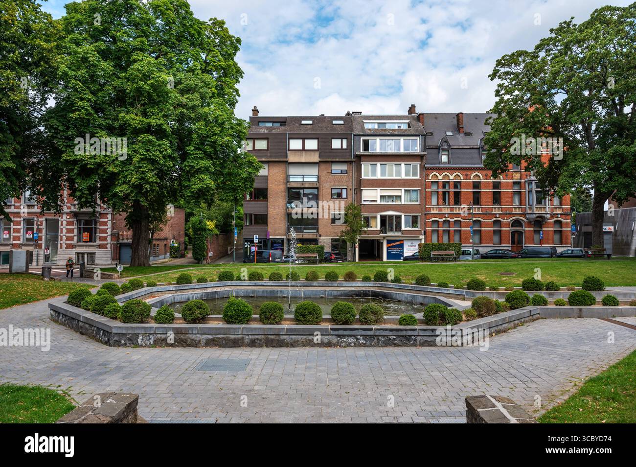 Place du Mole oder Mole Square im Stadtzentrum von Braine L Alleud, Brabant Wallon, Belgien 14. Juli 2025 Stockfoto