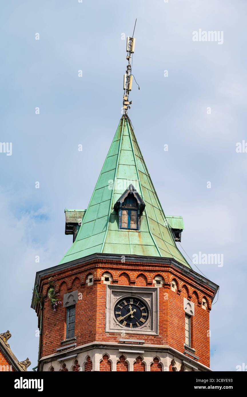 Historisches Rathaus oder Hotel im Stadtzentrum von Braine L Alleud, Brabant Wallon, Belgien 14. Juli 2025 Stockfoto