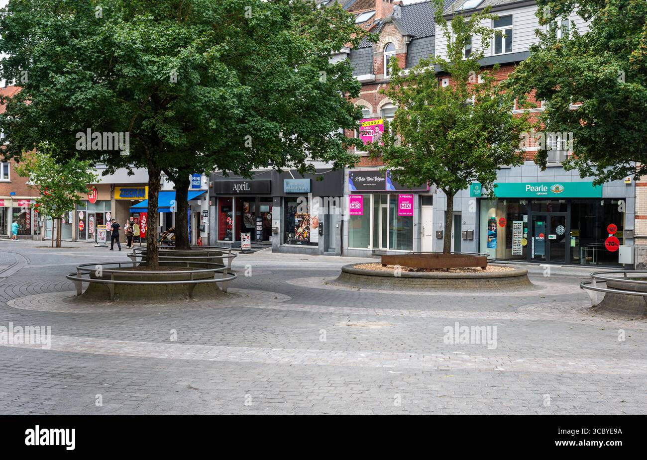Place du Mole oder Mole Square im Stadtzentrum von Braine L Alleud, Brabant Wallon, Belgien 14. Juli 2025 Stockfoto
