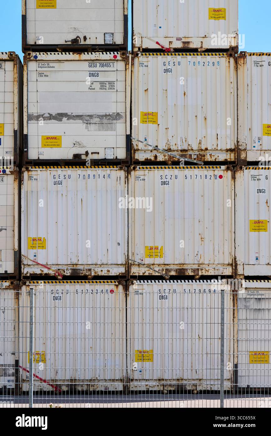 Weißer Gestaplete-Behälter Stockfoto