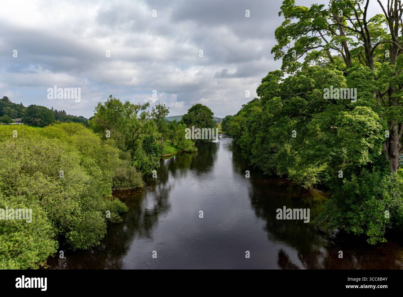 Der River Wharfe bei Barden in North Yorkshire, Großbritannien Stockfoto