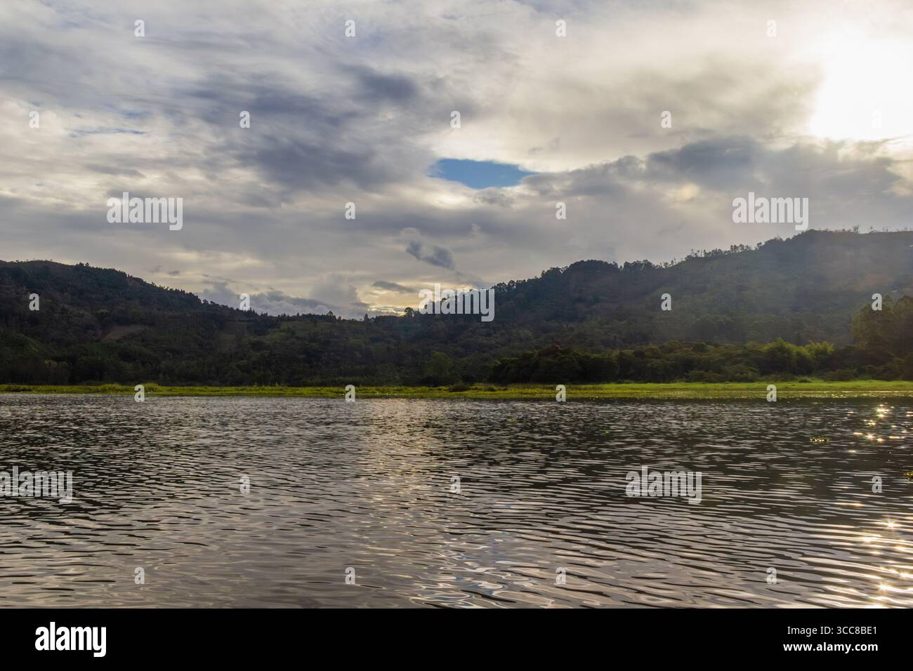 El Oconal Lagune in Villa Rica - Oxapampa, Pasco, Peru Stockfoto