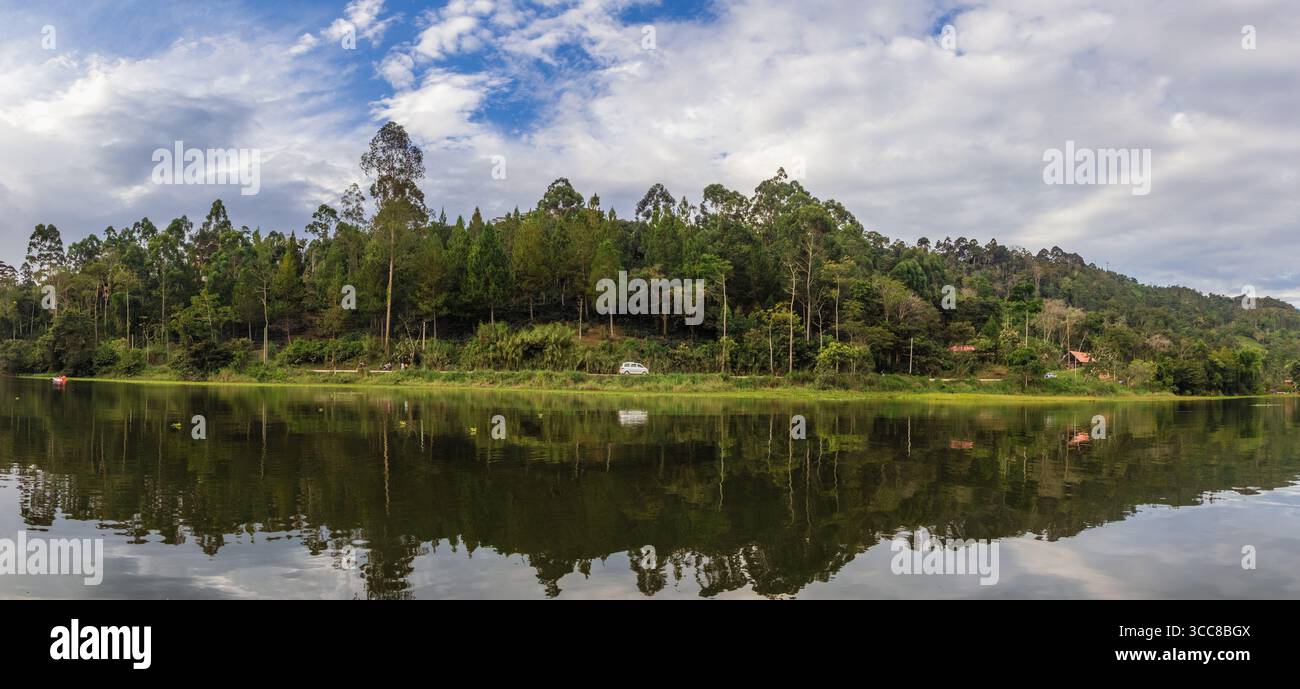 El Oconal Lagune in Villa Rica - Oxapampa, Pasco, Peru Stockfoto