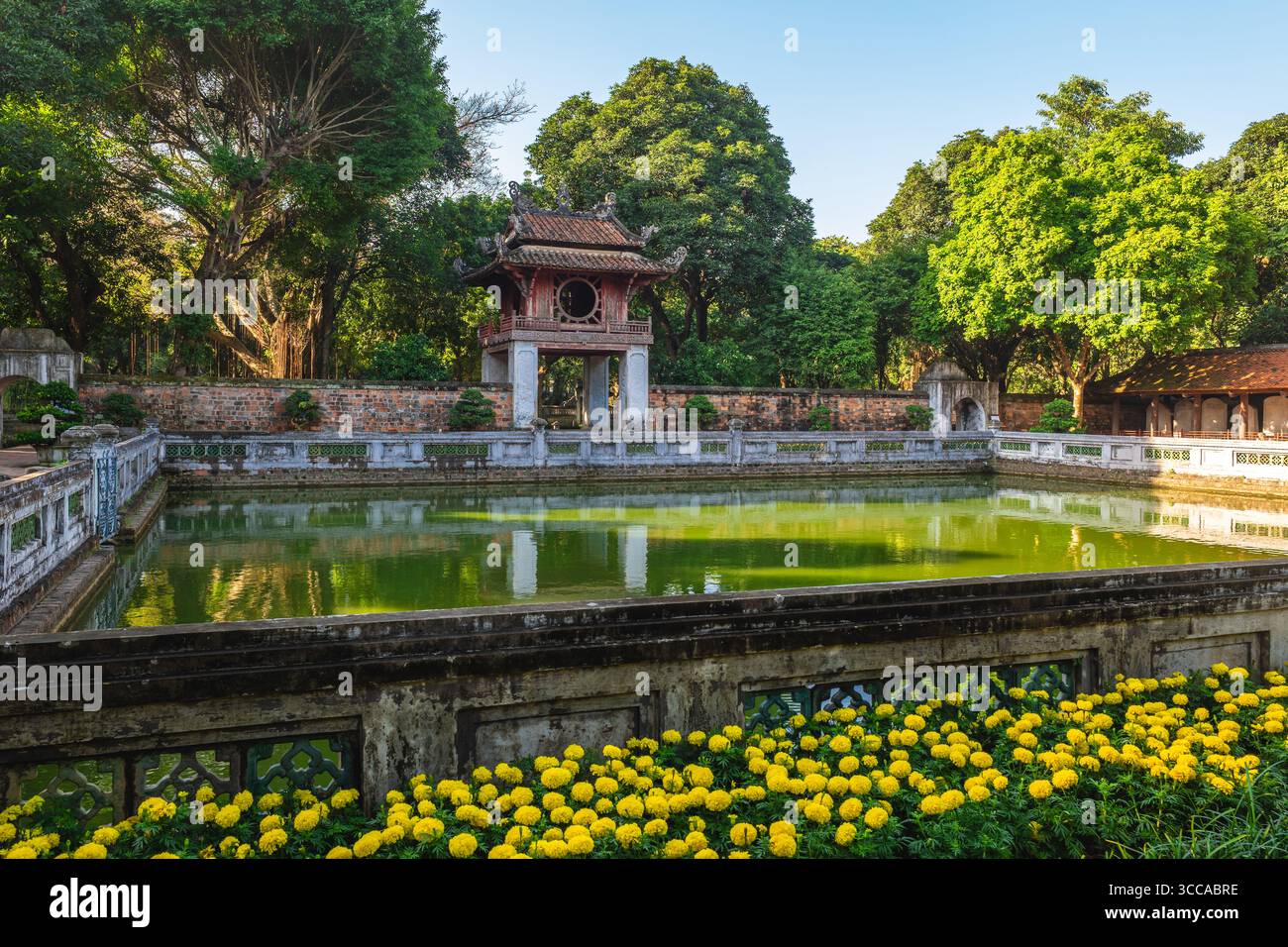 Khue Van Pavillon im Tempel der Literatur, auch bekannt als Van Mieu, in Hanoi, Vietnam Stockfoto