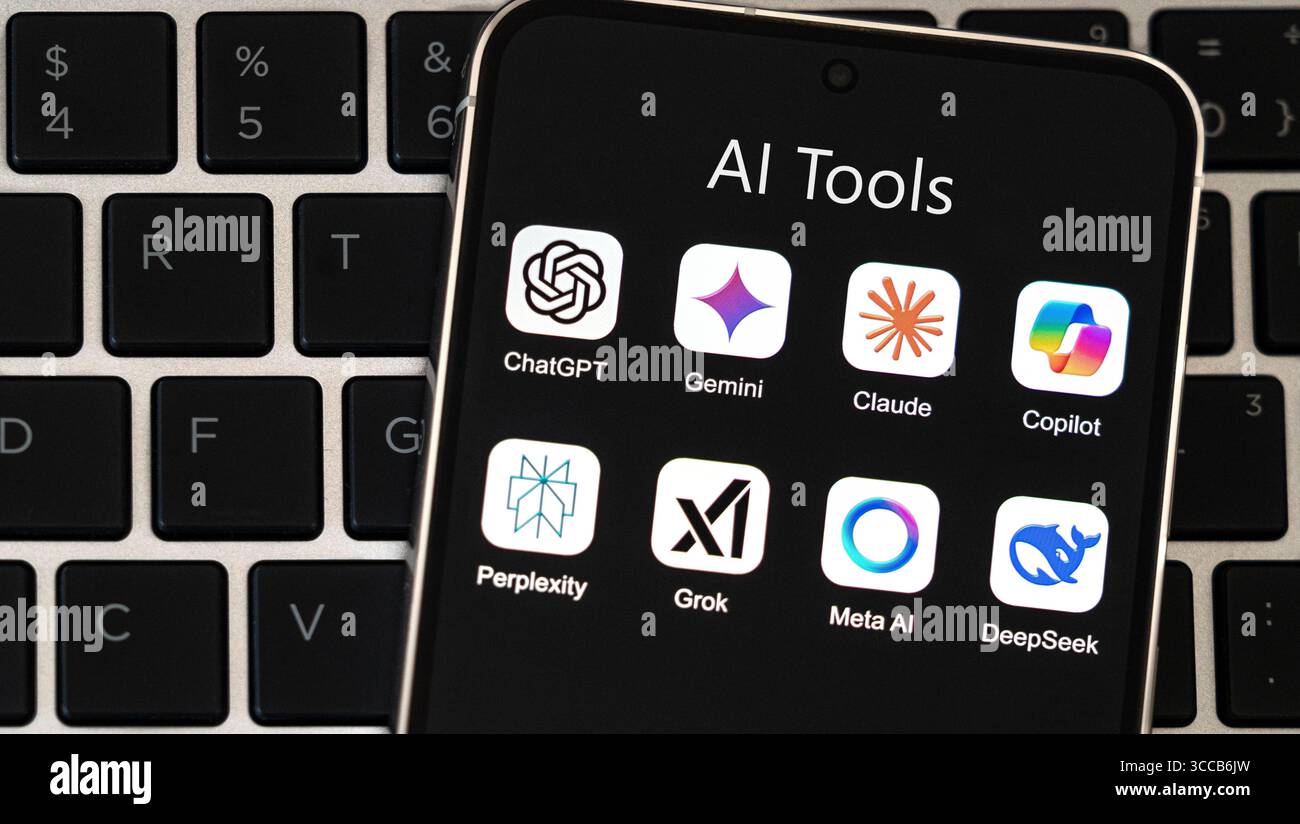Auf Mobilgerät angezeigte AI-Tools Stockfoto
