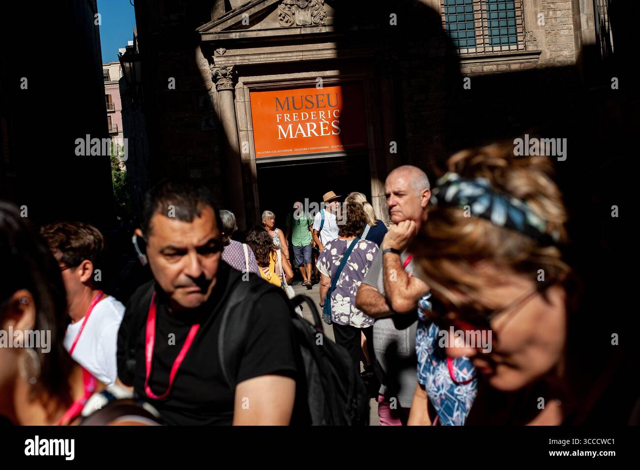 1. Oktober 2023, Barcelona, Spanien: Besucher besuchen Barcelonas Straßen im gotischen Viertel. (Bild: © Jordi Boixareu/ZUMA Press Wire) Stockfoto