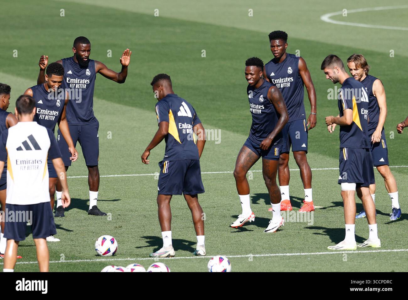 18. August 2023, VALDEBAS, MADRID, SPANIEN: Vinicius Junior während des Trainingstages von Real Madrid am 18. August 2023 im Ciudad Deportiva Real Madrid in Valdebebas, Madrid, Spanien. (Kreditbild: © Oscar J. Barroso/AFP7 via ZUMA Press Wire) Stockfoto