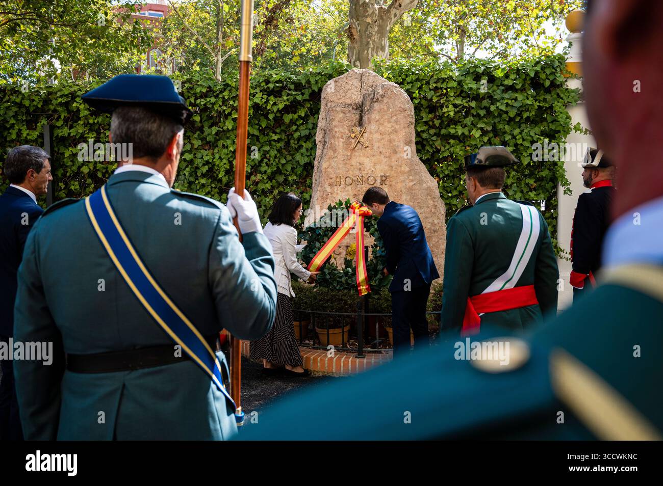 12. Oktober 2022, Sevilla, Andalusien, Spanien: Guardia Civil Officers während der Feierlichkeiten ihres Schutzpatrons und des Nationalfeiertags. (Bild: © Angel Garcia/ZUMA Press Wire) Stockfoto