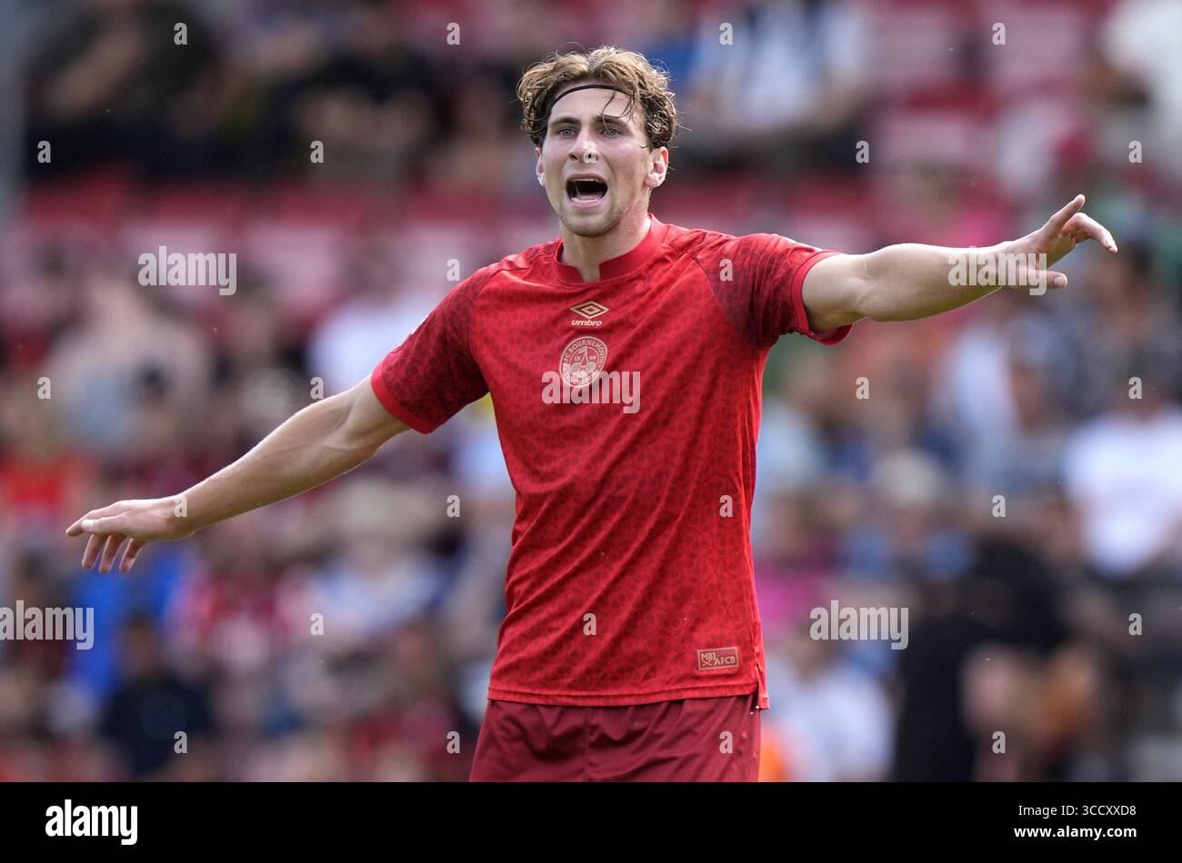 Aktenfoto vom 08/24 von Illia Zabarnyi. Paris St. Germain hat die Unterschrift der Verteidigerin Illia Zabarnyi aus Bournemouth abgeschlossen. Ausgabedatum: Dienstag, 12. August 2025. Stockfoto