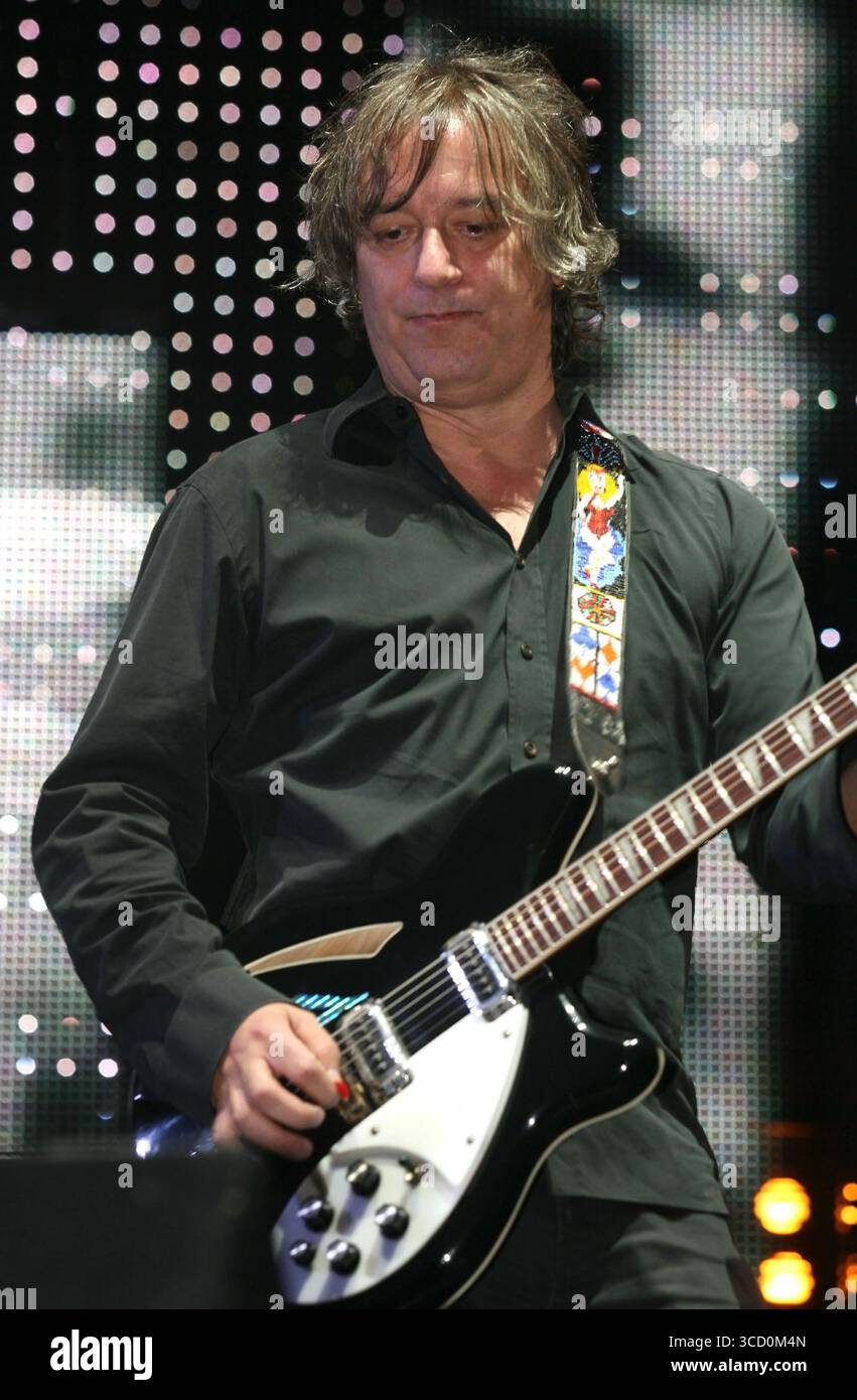 Peter Buck trat mit REM in Madrid auf - 01. Oktober 2008 Stockfoto