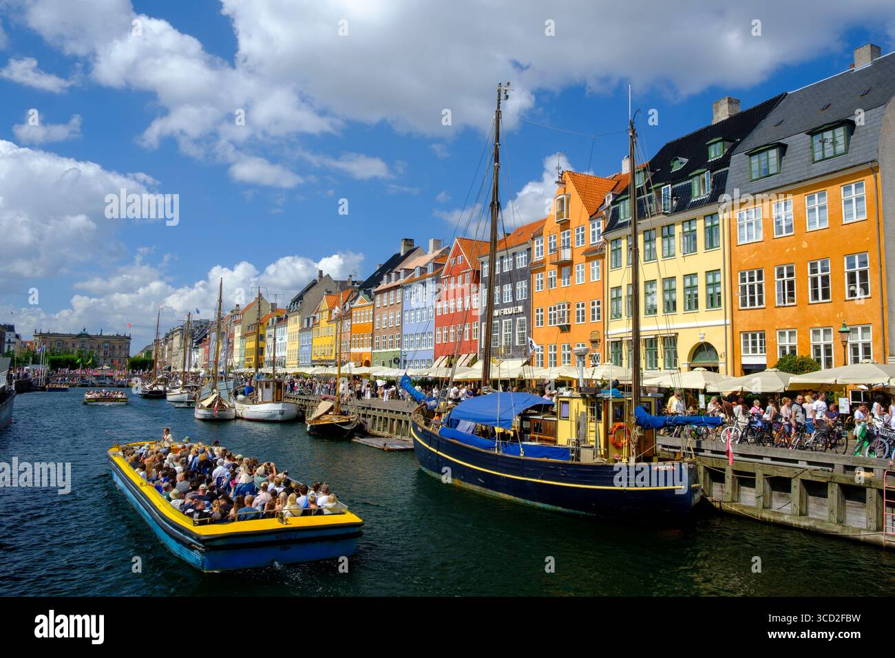 Farbenfrohe Gebäude am Nyhavn-Kanal, Kopenhagen Stockfoto