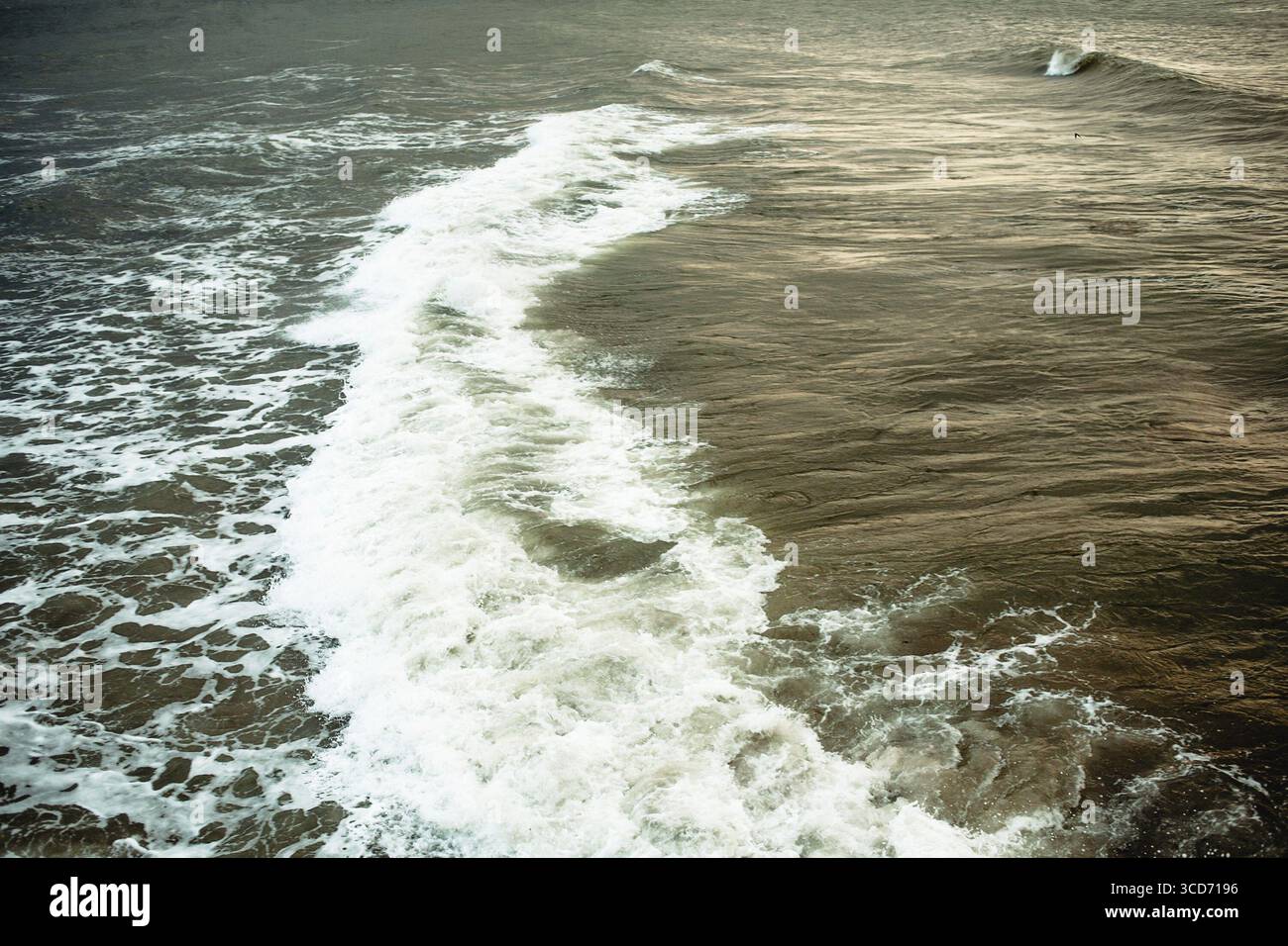 Sea Wave, Surf Coming, viel Copyspace, instagram Style Farbe Stockfoto
