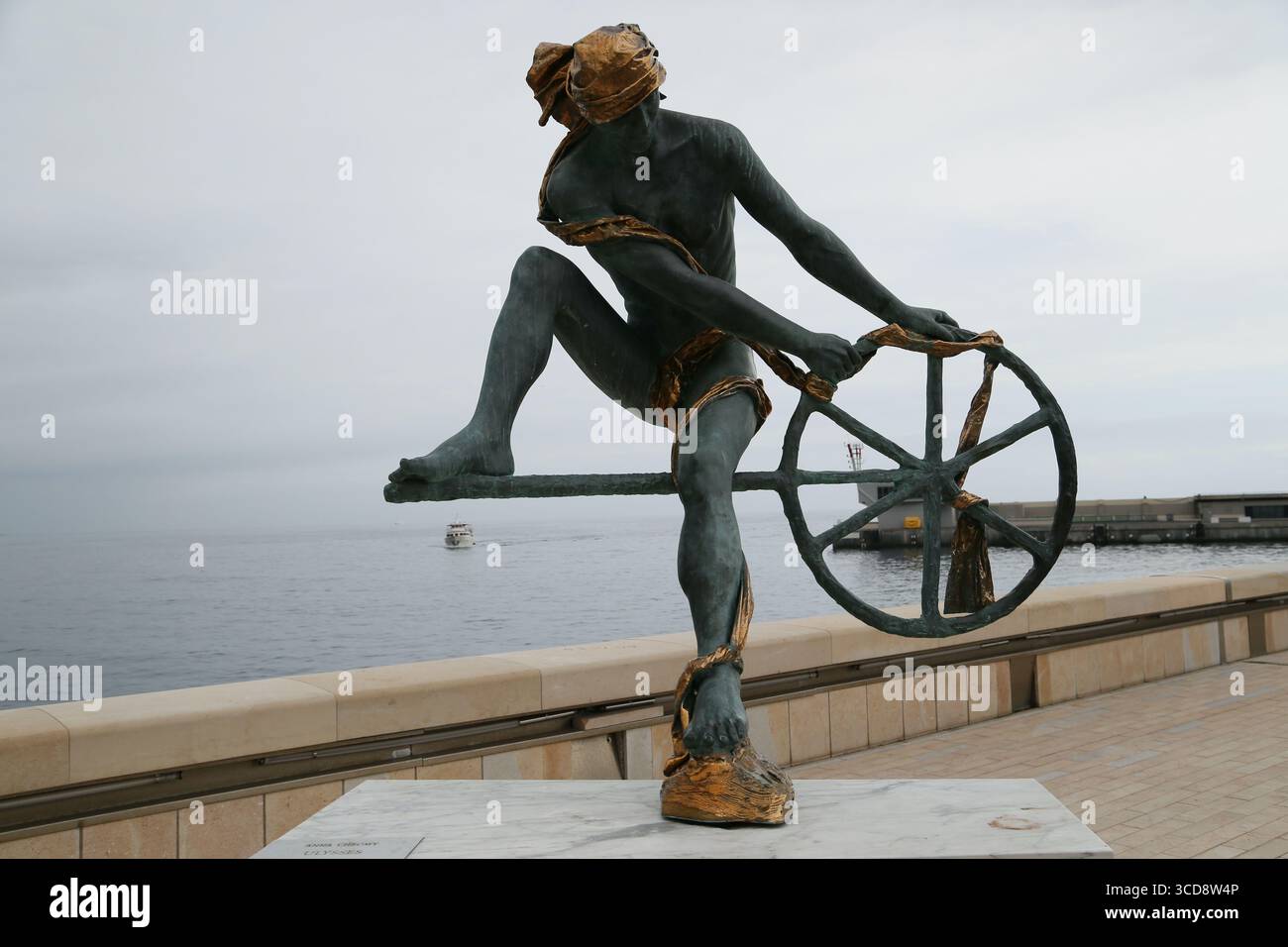 Eine Skulptur des kolumbianischen Künstlers Fernando Botero auf der Esplanade des Ozeanographischen Museums von Monaco Stockfoto